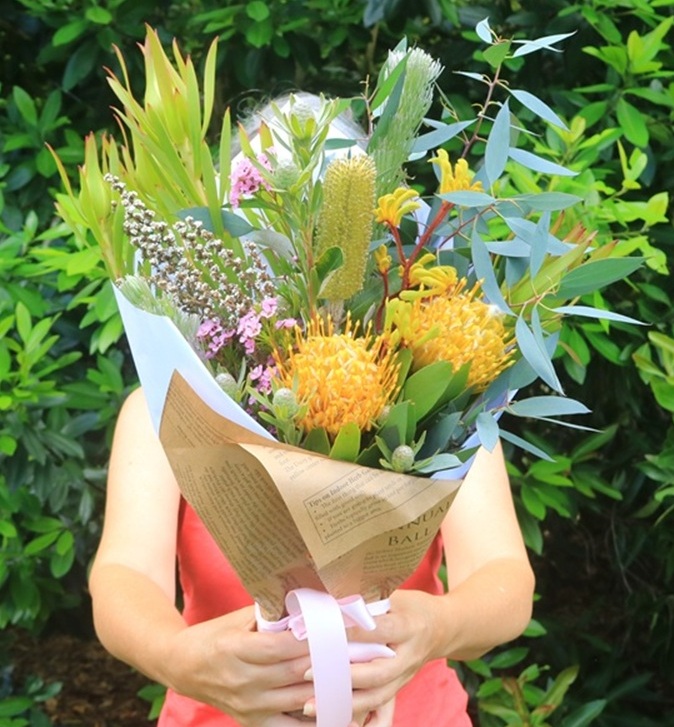Australian Native Posy "Spring Bushlight"